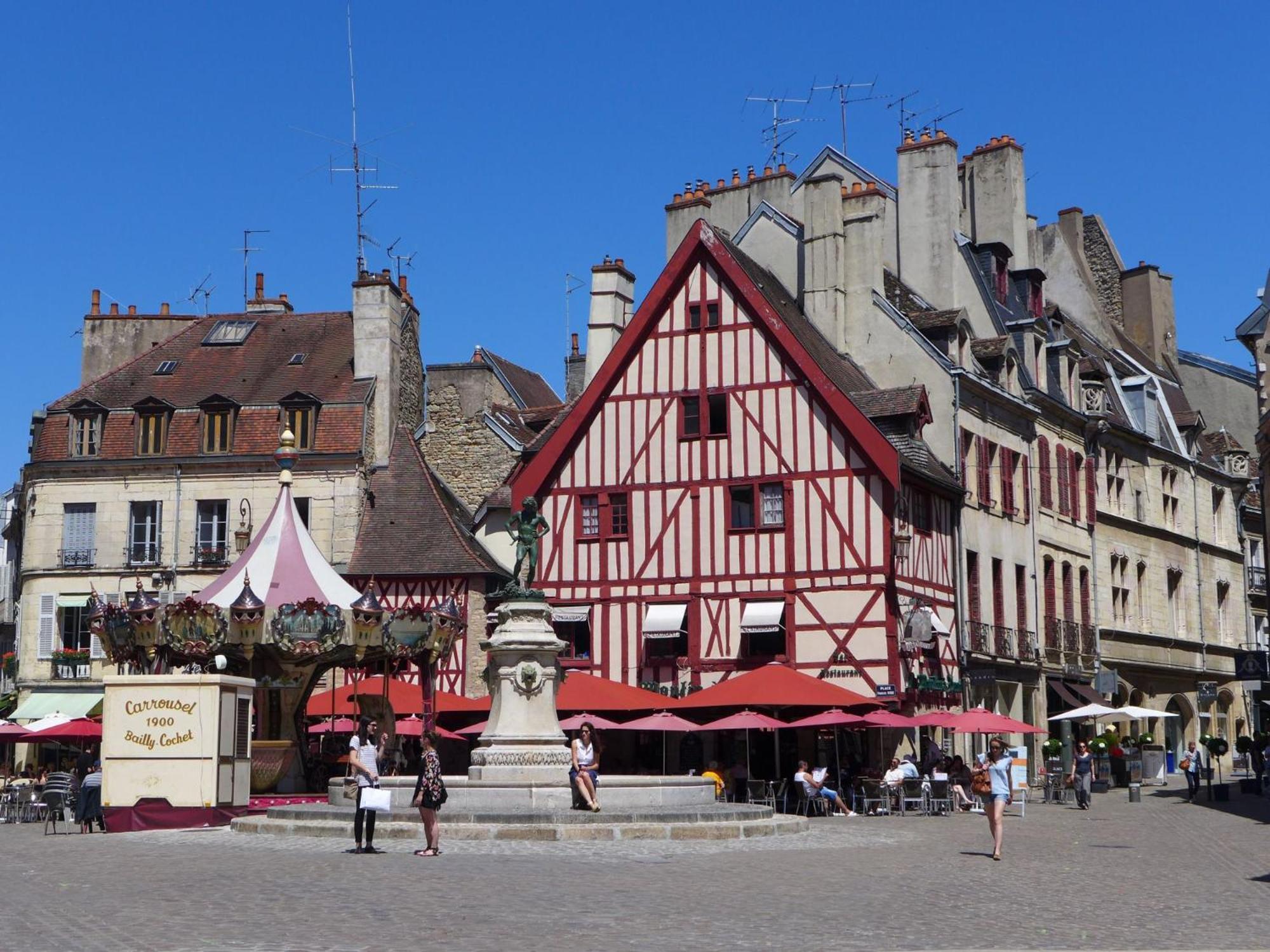 Le Pastore Avec Terrasse Au Coeur Du Centre Historique 第戎 外观 照片